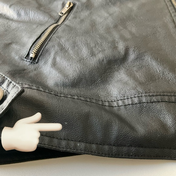 Disney D-Signed Special Edition Descendants Black Moto Faux Leather Girls M - Picture 13 of 13